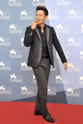 Lee Jung-jin / Jung-jin Lee