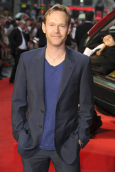 Steven Mackintosh
