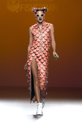 Maria Ke Fisherman Model