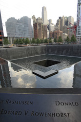 National September 11 Memorial and Museum - Gedenkbrunnen