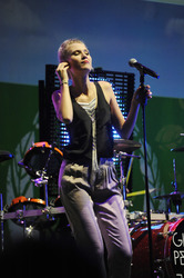 Carolin Niemczyk (Glasperlenspiel)