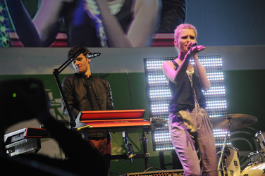 Daniel Grunenberg, Carolin Niemczyk (Glasperlenspiel)