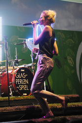 Carolin Niemczyk (Glasperlenspiel)