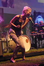 Carolin Niemczyk (Glasperlenspiel)