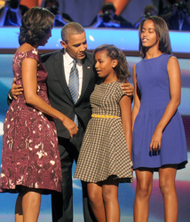 Barack Obama mit Gattin Michelle und Töchtern Sasha und Malia