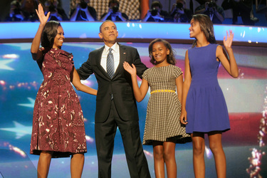 Barack Obama mit Gattin Michelle und Töchtern Sasha und Malia