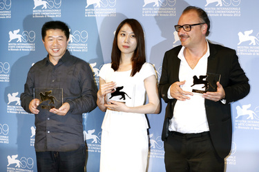 Wang Bing, Yoo Min-young, Frédéric Fonteyne