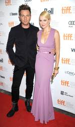 Ewan McGregor, Naomi Watts