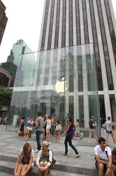 Apple Retail Store 5th Ave - New Cube