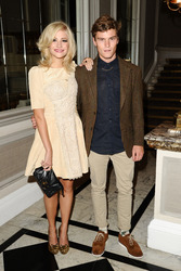 Pixie Lott mit Freund Oliver Cheshire