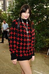 Daisy Lowe