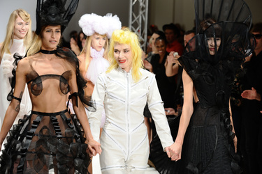 Alice Dellal, Pam Hogg