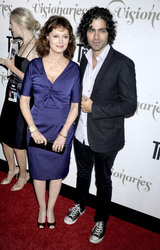 Susan Sarandon, Adrian Grenier