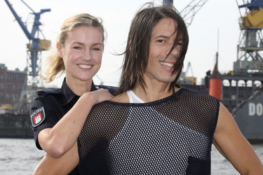 Rhea Harder, Jorge Gonzalez