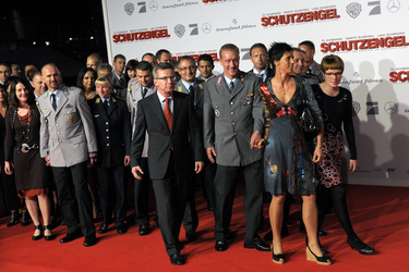 Thomas de Maizière mit Afghanistan-Soldaten