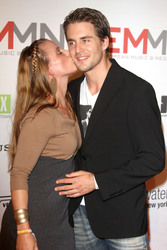 Alexander Klaws mit Lebensgefährtin Nadja Scheiwiller