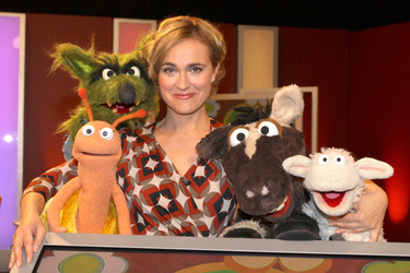 Caren Miosga mit Fienchen, Wolf, Wolle und Pferd