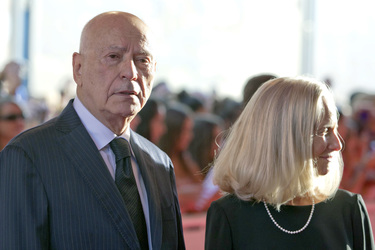 Alan Arkin mit Frau
