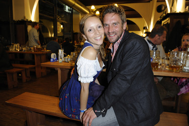 Peer Kusmagk mit Freundin Sonja