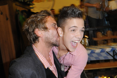 Peer Kusmagk, Luca Hänni