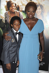 Dante Brown, Viola Davis