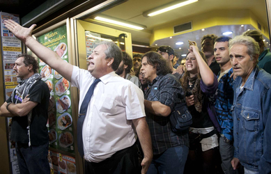 Spanier demonstrieren gegen Sparpolitik