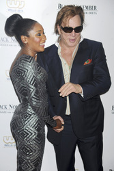 Mbong Amata, Mickey Rourke