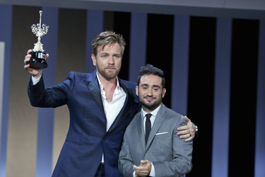 Ewan McGregor, Juan Antonio Bayona