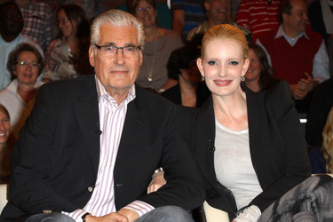 Sky du Mont, Mirja du Mont