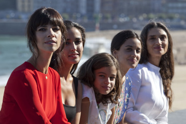 Maribel Verdú, Inma Cuesta, Sofia Oria, Macarena Garcia, Ángela Molina