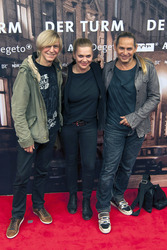 Ritchie Barton, Anna Loos, Uwe Hassbecker (Silly)