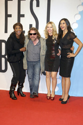 Liz Baffoe, Armin Rohde, Julia Dietze, Narges Rashidi