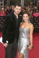 Julian Khol, Nazan Eckes