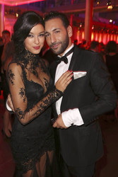 Rebecca Mir, Massimo Sinato