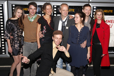 Alice Dwyer, Alexander Khuon, Katharina Spiering, Dietrich Brüggemann, Hans-Heinrich Hardt, Amelie Kiefer, Robert Gwisdek, Leslie Malton