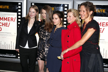 Anna Brüggemann, Alice Dwyer, Amelie Kiefer, Leslie Malton, Katharina Spiering