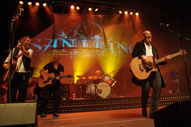 Peter David Sage, Andreas Fahnert, Björn Both, Axel Stosberg, Hans-Timm Hinrichsen (Santiano)
