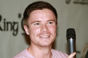 Joe Dempsie