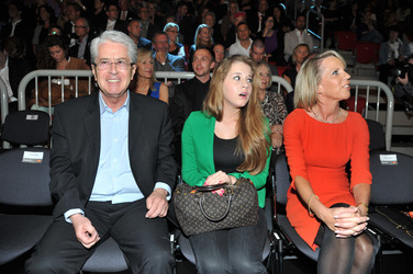 Frank Elstner mit Gattin Britta und Tochter Enya