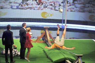 Markus Lanz, Sylvie van der Vaart, Rafael van der Vaart, Wettkandidat Cijan Calis