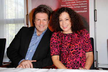 Francis Fulton-Smith, Barbara Wussow