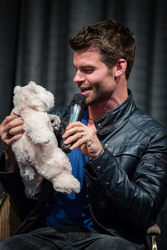 Daniel Gillies
