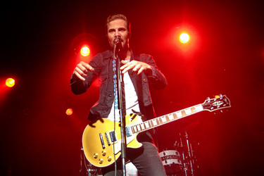 Adam Grahn (Royal Republic)