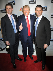 Donald Trump mit Söhnen Eric F. Trump und Donald Trump Jr.
