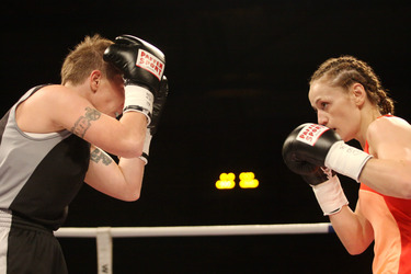 Renata Domsodi, Ina Menzer