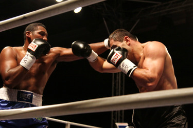 Epifanio 'Diamante' Mendoza, Rakhim 'The Machine' Chakhkiev