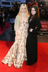 Elle Fanning, Alice Englert