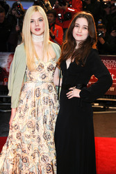 Elle Fanning, Alice Englert