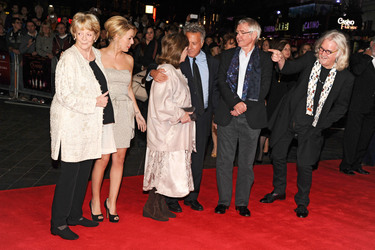 Maggie Smith, Sheridan Smith, Pauline Collins, Tom Courtney, Billy Connolly, Dustin Hoffman