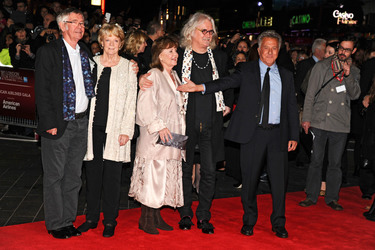 Tom Courtney, Maggie Smith, Pauline Collins, Billy Connolly, Dustin Hoffman